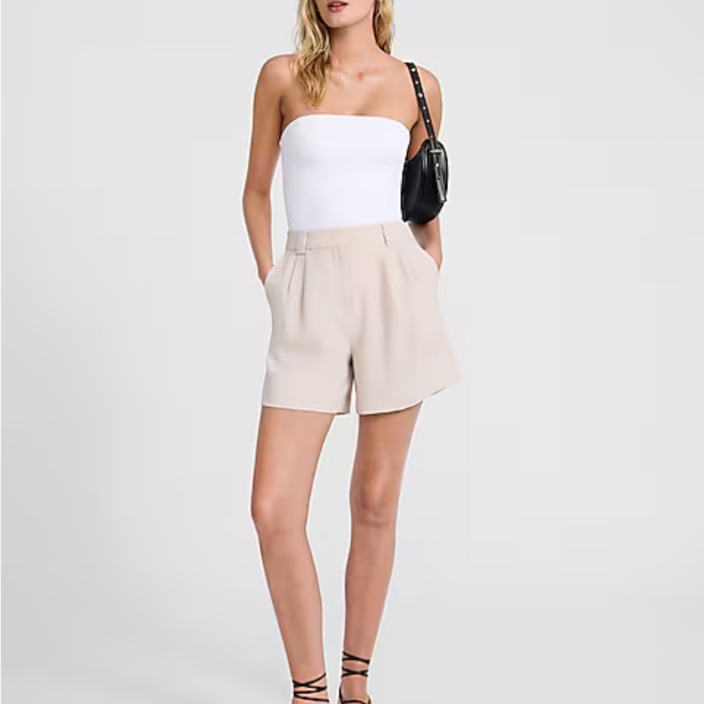 NWT Express High Waisted Relaxed Shorts